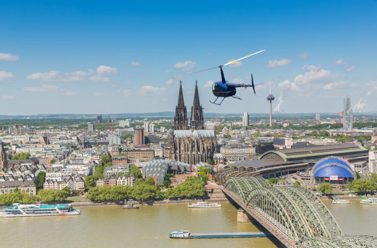 Hubschrauberrundflug – Motiv des Buchungsanbieters