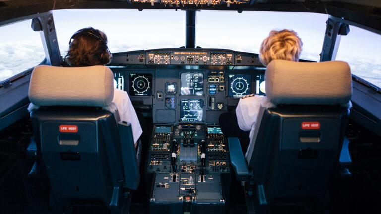 Flugsimulator – Motiv des Buchungsanbieters
