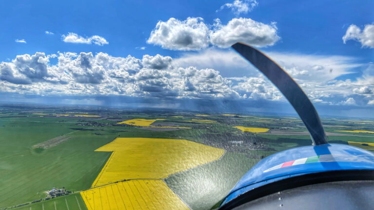 Rundflug – Motiv des Buchungsanbieters