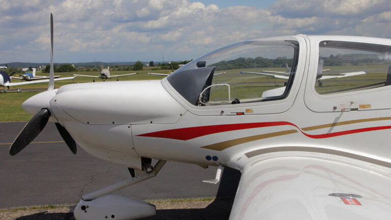 Rundflug – Motiv des Buchungsanbieters