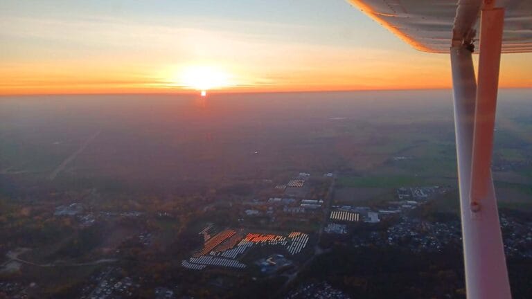 Rundflug – Motiv des Buchungsanbieters