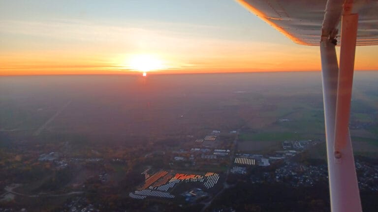 Rundflug – Motiv des Buchungsanbieters